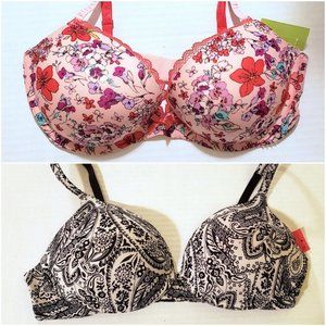 2 Victorias Secret Bras